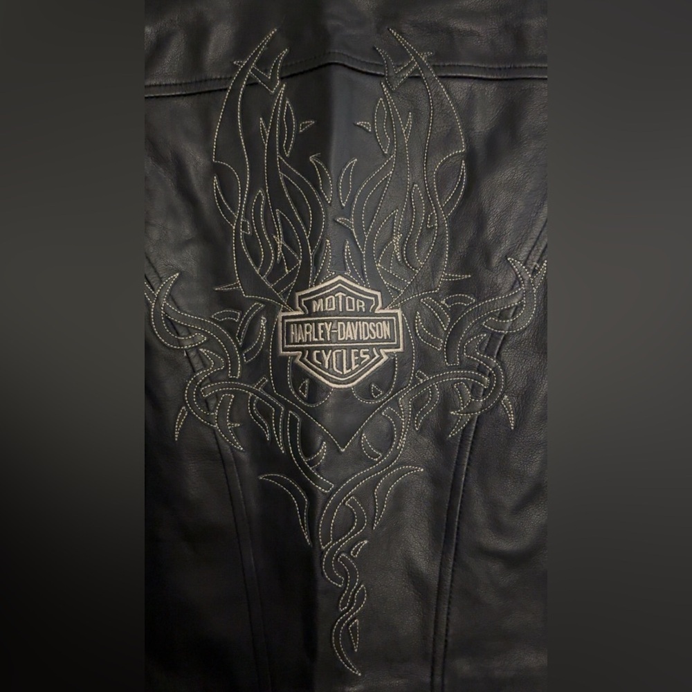 Harley-Davidson Women's Black Faux Leather Zip Vest Size XS P2P 15” - Picture 4 of 4